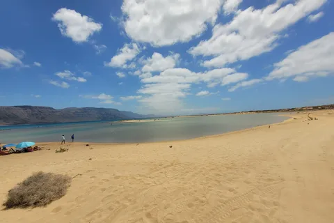 Lanzarote: Excursion to La Graciosa with 4x4 Adventure