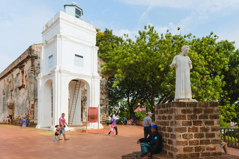 From Singapore: Kuala Lumpur & Malacca Private Day Trip