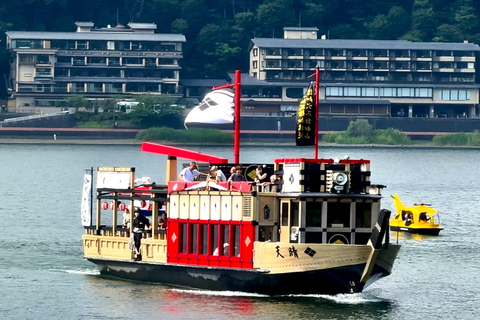 Tokyo: Monte Fuji, Pagoda Chureito, Lago Kawaguchi Tour in spagnolo