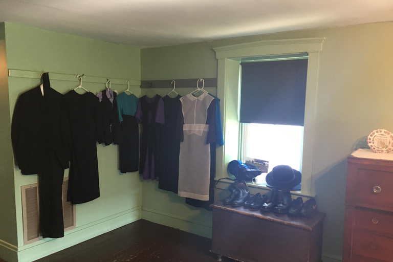 From NY: Lancaster Pennsylvania and Philadelphia day Tour English Tour