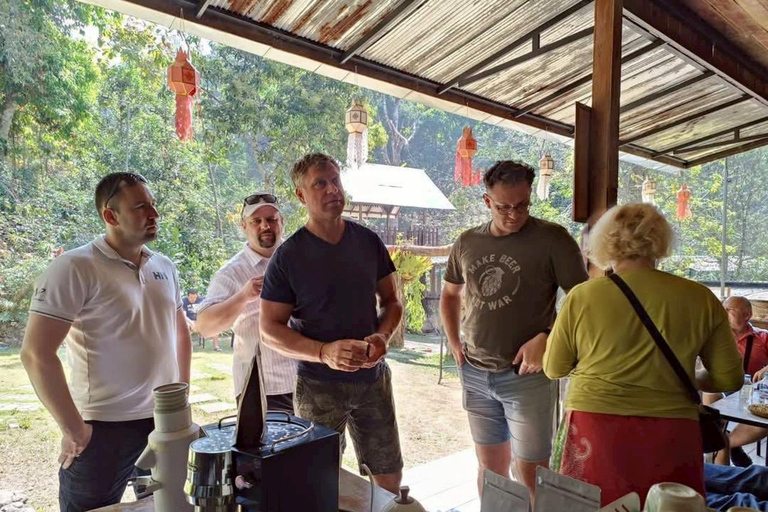 Chiang Mai: Thepsadet Village Coffee Tour with Transfer