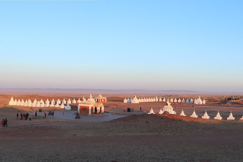 Statue de Chinggis, Terelj NP Gobi en train Visit World Energy