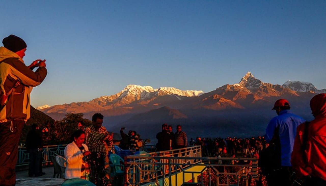 Pokhara: Sonnenaufgang in Sarangkot & private Tagestour zu den Highlights