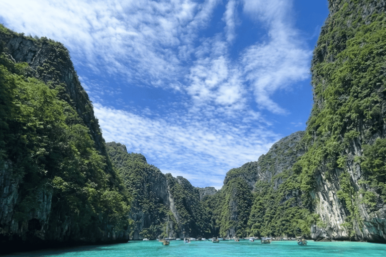 Phuket: Khai Islands & Phi Phi Day Trip with Water Activity