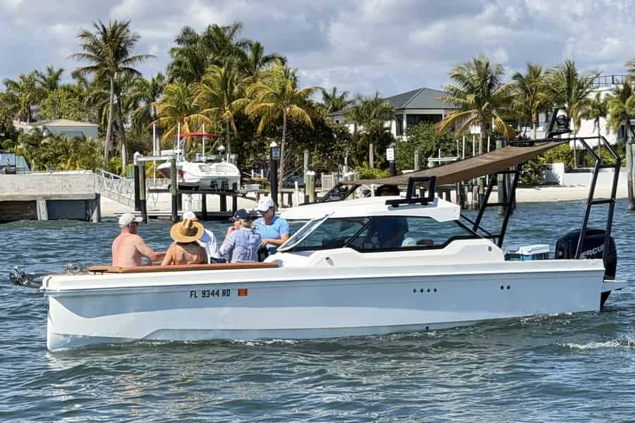 Palm Beach: Luxuriöse Tages-Bootsfahrten. Foto: GetYourGuide