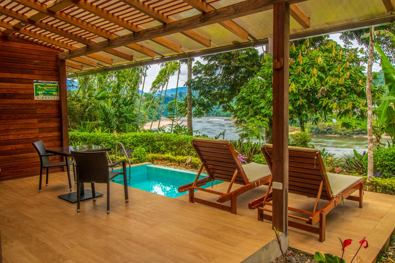 From Quito: Andes and Amazon 5-Day Adventure with Meals