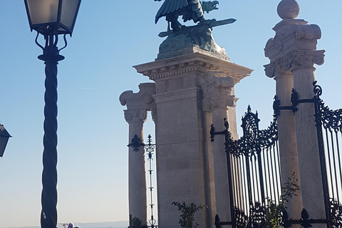 Budapest: Buda Castle District, Memory and Everyday Life