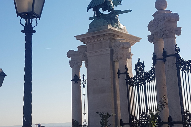 Budapest: Buda Castle District, Memory and Everyday Life