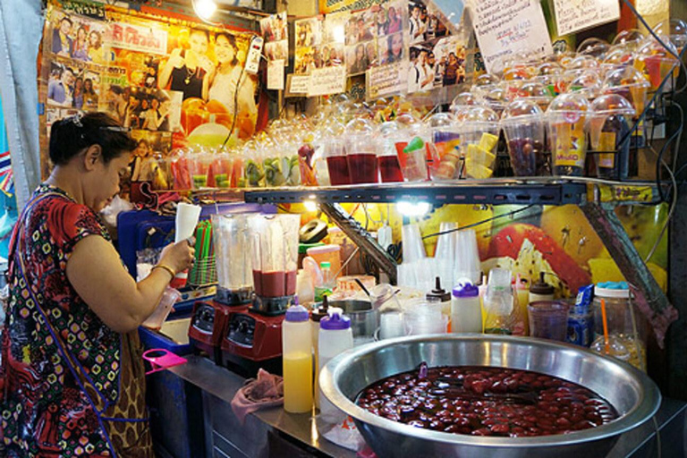 Private Mysterious Bangkok & Grand Palace Tuk Tuk Boat Lunch