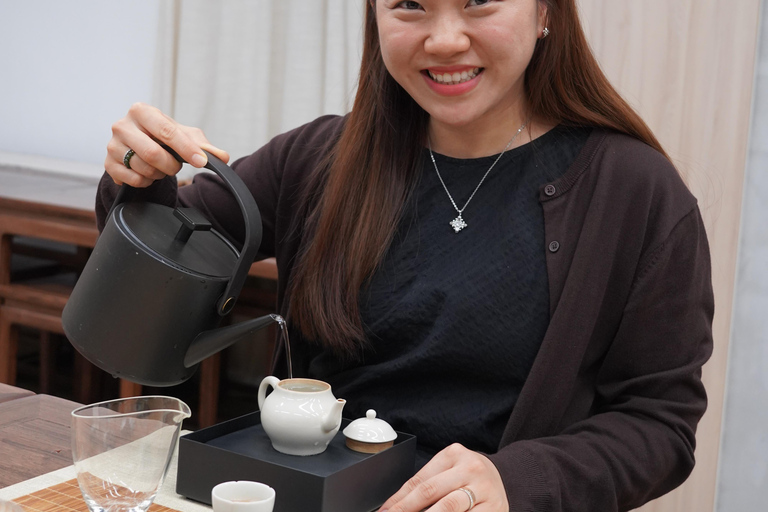 Hong Kong: The Art of Tea Appreciation