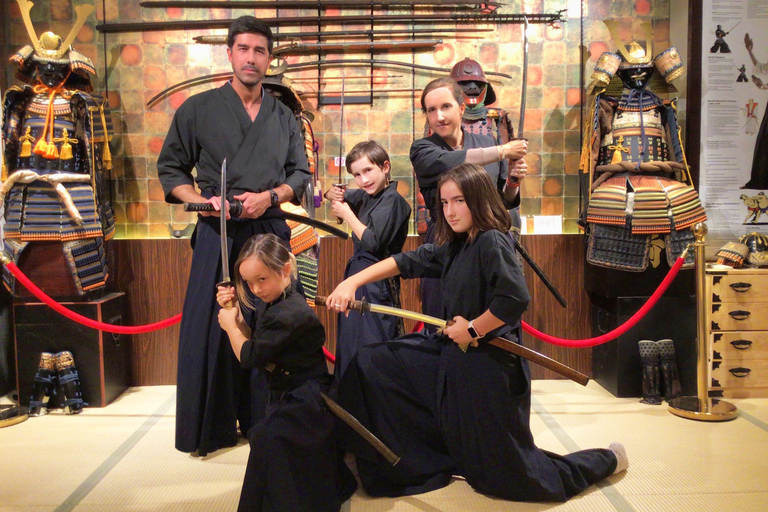 Tokio: Zwaardles voor het hele gezin in het Samurai MuseumTokio: Samoerai zwaard workshop met Samoerai en Ninja Museum