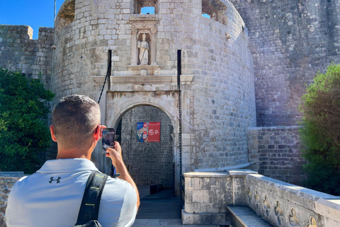 Dubrovnik: Komplette Altstadt Tour mit optionaler Abholung vom HafenGemeinsame Tour auf Englisch