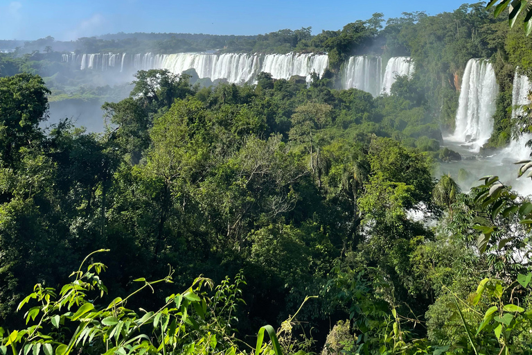 Foz do Iguaçu: Iguazú Falls Tour – Brazil and Argentina Sides Foz do Iguaçu: Tour of the Brazilian and Argentine Falls