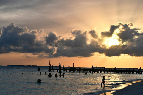 Cancun: Half-Day Private Catamaran for 35 guests