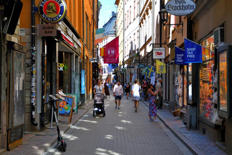 Guided Walking Tour: Old Town Stockholm (English or German)Walking Tour Gamla Stan/Old Town