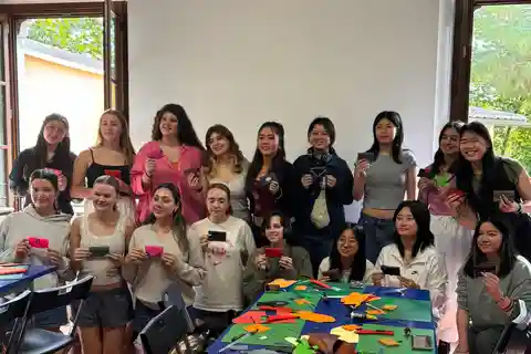 Firenze: Laboratorio di cuoio con un artigiano fiorentino