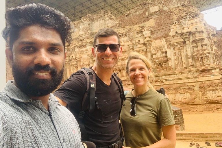 Dambulla: Sigiriya, Polonnaruwa, and Cave Temple Day Trip