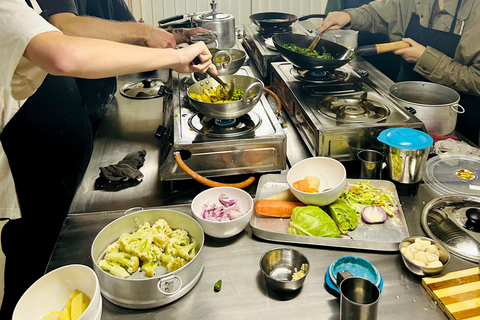 Katmandou : Cours de cuisine népalaise avec prise en charge à l'hôtel