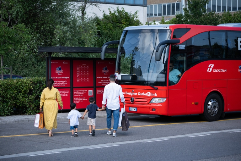 Florencja: autobus wahadłowy do centrum handlowego Barberino Designer OutletAutobus wahadłowy do designerskich outletów