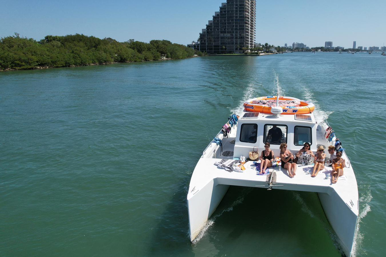 Miami : Croisière aventure avec Jetski, Tubing et boissonsForfait pour 8 personnes : Tour avec essence et frais de port de plaisance