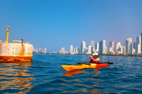 Cartagena: Morning Kayak Tour with Snack and Swim