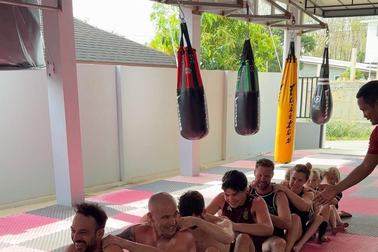Krabi: Muay Thai Group Class at E.N. Muaythai Gym Muay Thai Group Class at E.N. Muaythai Gym (1 Session)