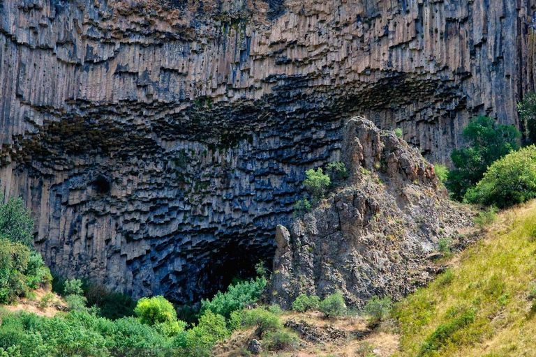 4-Day Cultural & Nature Escape with Wine Tasting