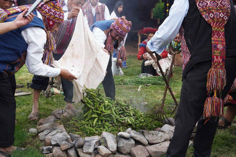 Cusco: Pachamanca - Agricultural activity - Inca tradition