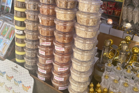 Salalah City Tour: Mosque, Al Gharif Project and Royal Farm