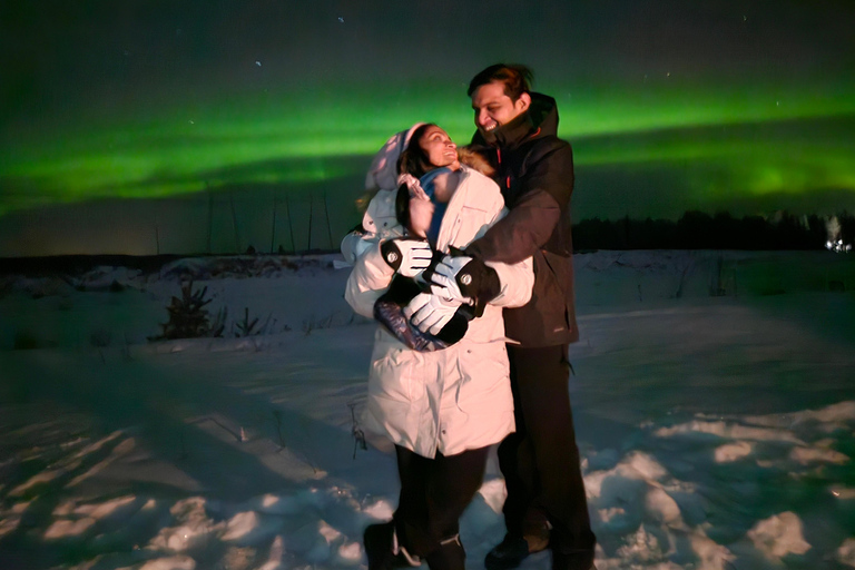 روفانييمي: مطاردة الشفق القطبي الشمالي مع خدمة التوصيل من الفندق