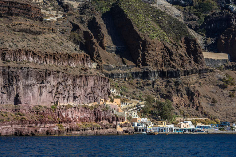 Santorini: Volcano, Hot Springs, and Thirasia Boat Tour With pick-up