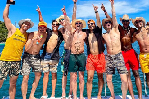 Boracay: Sally Sunset Party Yacht w/ Snacks & Water Activity