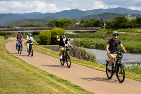 Best of Kyoto: Ginkakuji & Path of Philosophy E-Bike Tour - Image 3