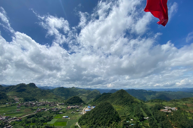 Ha Giang Loop Mama&#039;s 3D2NHanoi: tour ad anello di Ha Giang di 3 giorni con pasti e alloggio