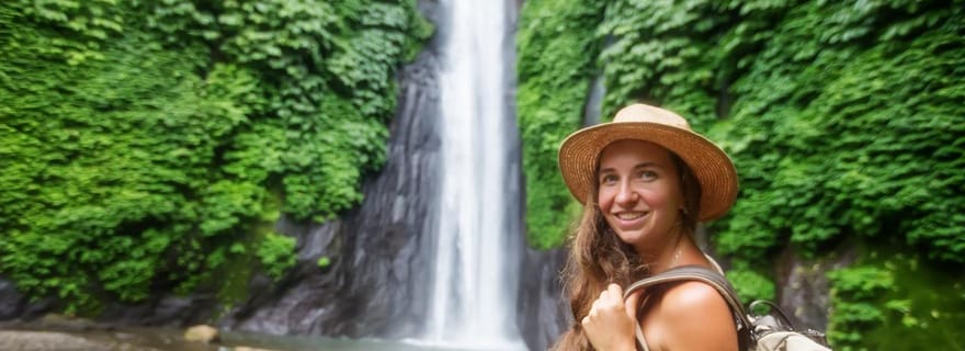 Bali : Randonnée aux chutes d'eau de Munduk, lacs jumeaux et visite des temples