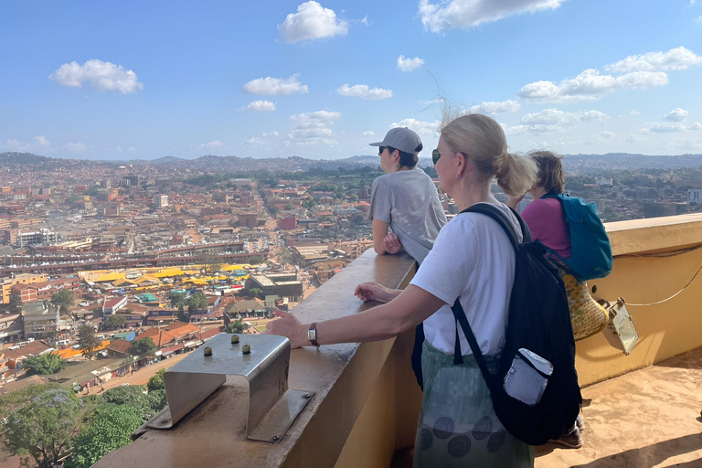 Uganda: Excursão de 7 dias a Kampala e Jinja, safári nas Cataratas MurchisonUganda: Excursão de 7 dias a Kampala e Jinja, Safári nas Cataratas Murchison