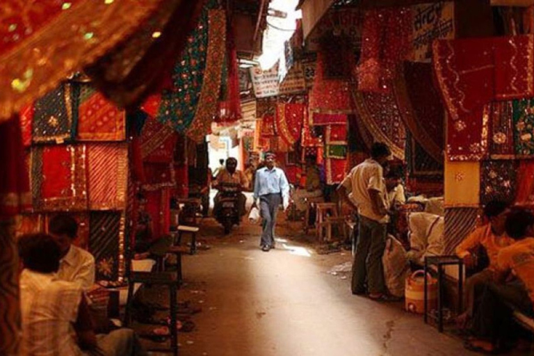 购物、Lac手镯制作和在哈瓦马哈尔拍照购物、Lac 手镯制作和哈瓦玛哈尔摄影