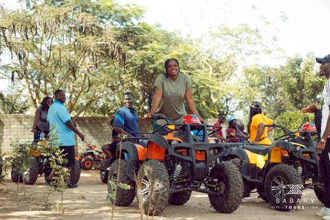 Accra: Quad, waterval, lunch &amp; Aburi avontuurlijke tocht