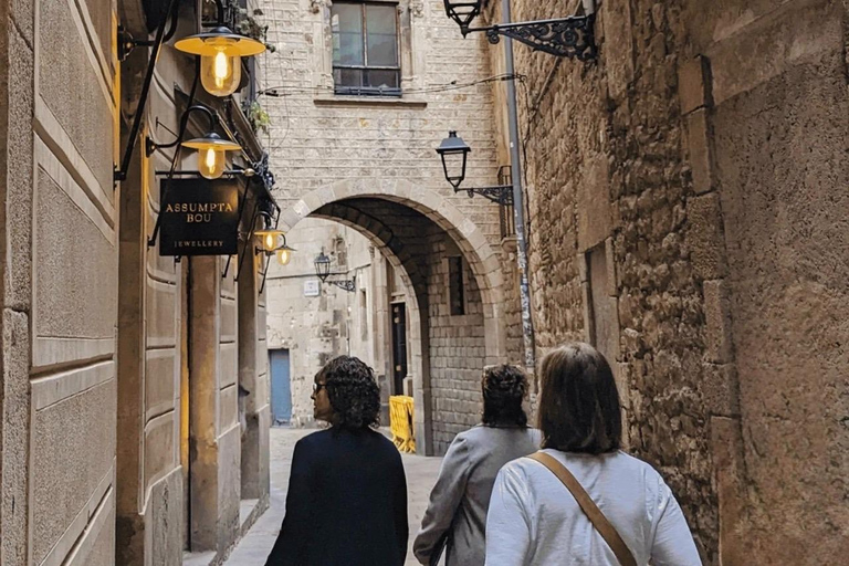 Barcelone : visite à pied de la Sagrada Família et du quartier gothiqueEnglish Guide