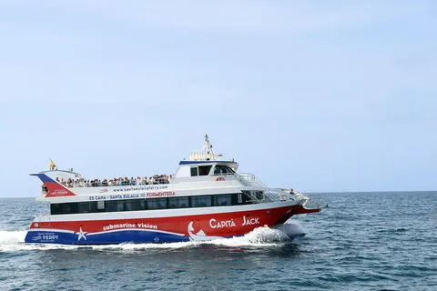 Ibiza: Hin- und Rücktransfer von Santa Eulalia nach Formentera