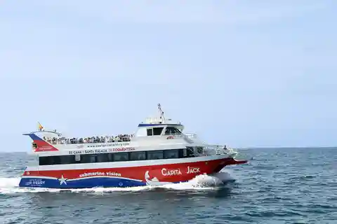 Ibiza: Hin- und Rücktransfer von Santa Eulalia nach Formentera