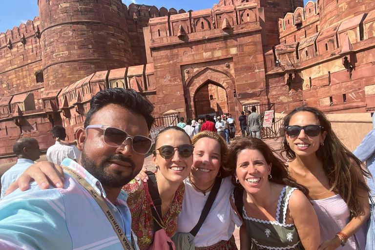 From Delhi: All-Inclusive Agra / Taj Mahal Tour Only Tour Guide