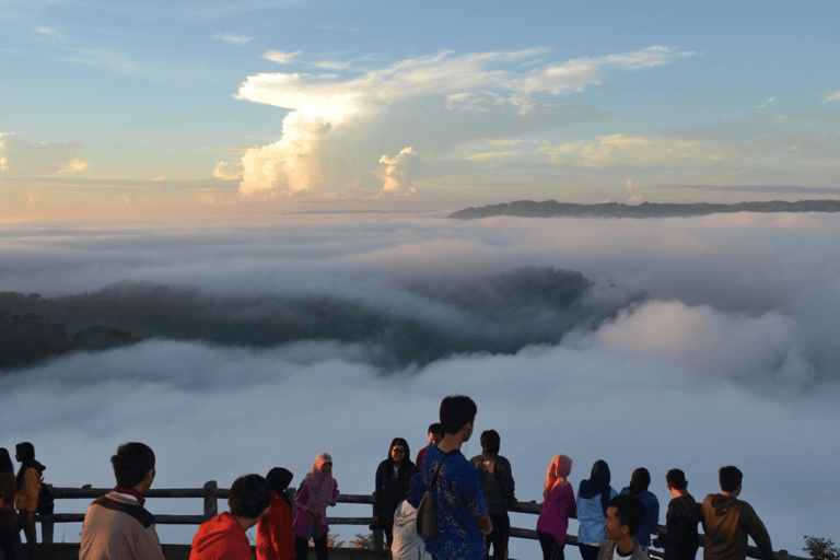 Yogyakarta: Mangunan Sunrise & Pindul Cave Full Day Tour Mangunan sunrise for 3 persons