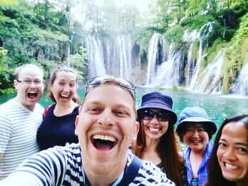 Zagabria: Tour guidato di Rastoke e dei laghi di Plitvice con biglietto