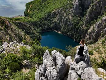 Makarska: Market Zadvarje (Tuesdays) & Three Lakes Adventure