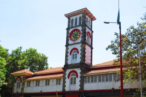 Mumbai: Guided City Tour with Chai and Fishermen