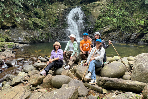 Excursão de trekking: Viagem de 1 dia ao Parque Nacional Bach Ma a partir de Hue