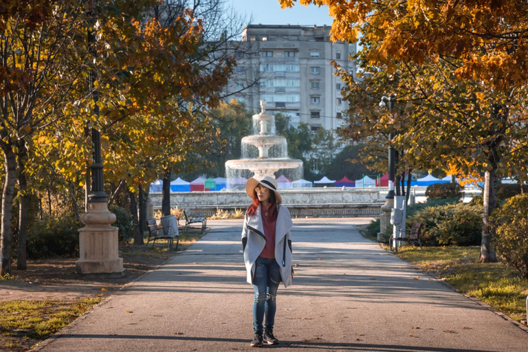 Bucharest: Old Town Essentials Private Photoshoot Super Premium: 75 Photos | 90 mins