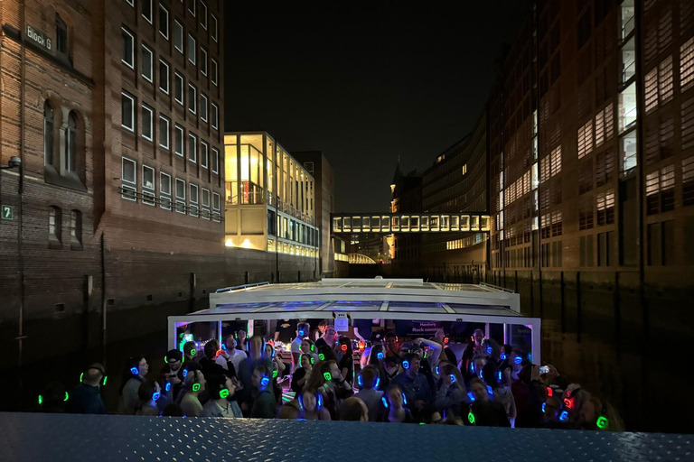 Hamburg: Silent discoparty ombord för att fira Hamburgs hamns 836:e födelsedag