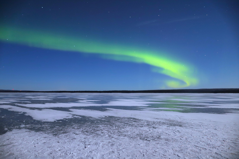From Rovaniemi: Aurora Borealis Trip in Lapland Lakeside